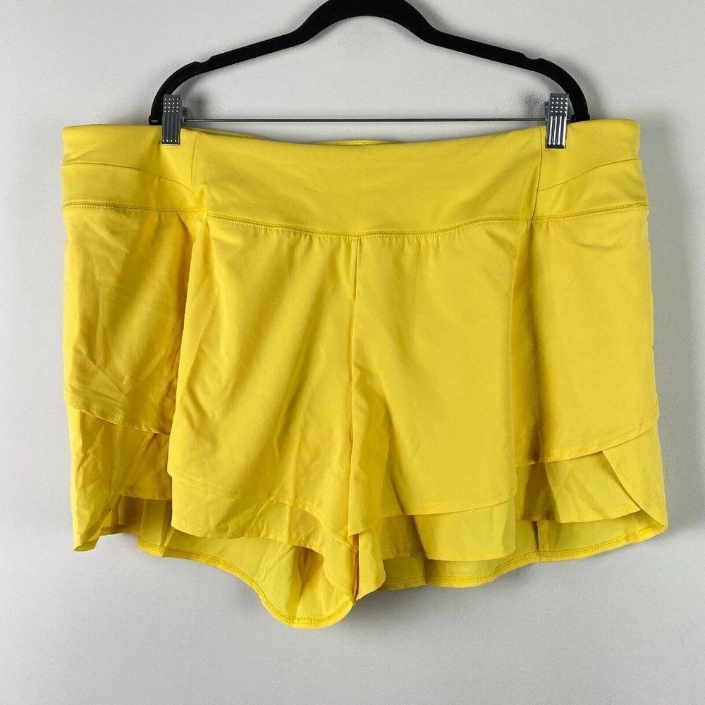 Calia by Carrie Underwood Petal Hem Shorts Size 2X Yellow Pull On